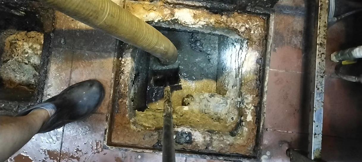 和田县化油池清理-污水池清掏